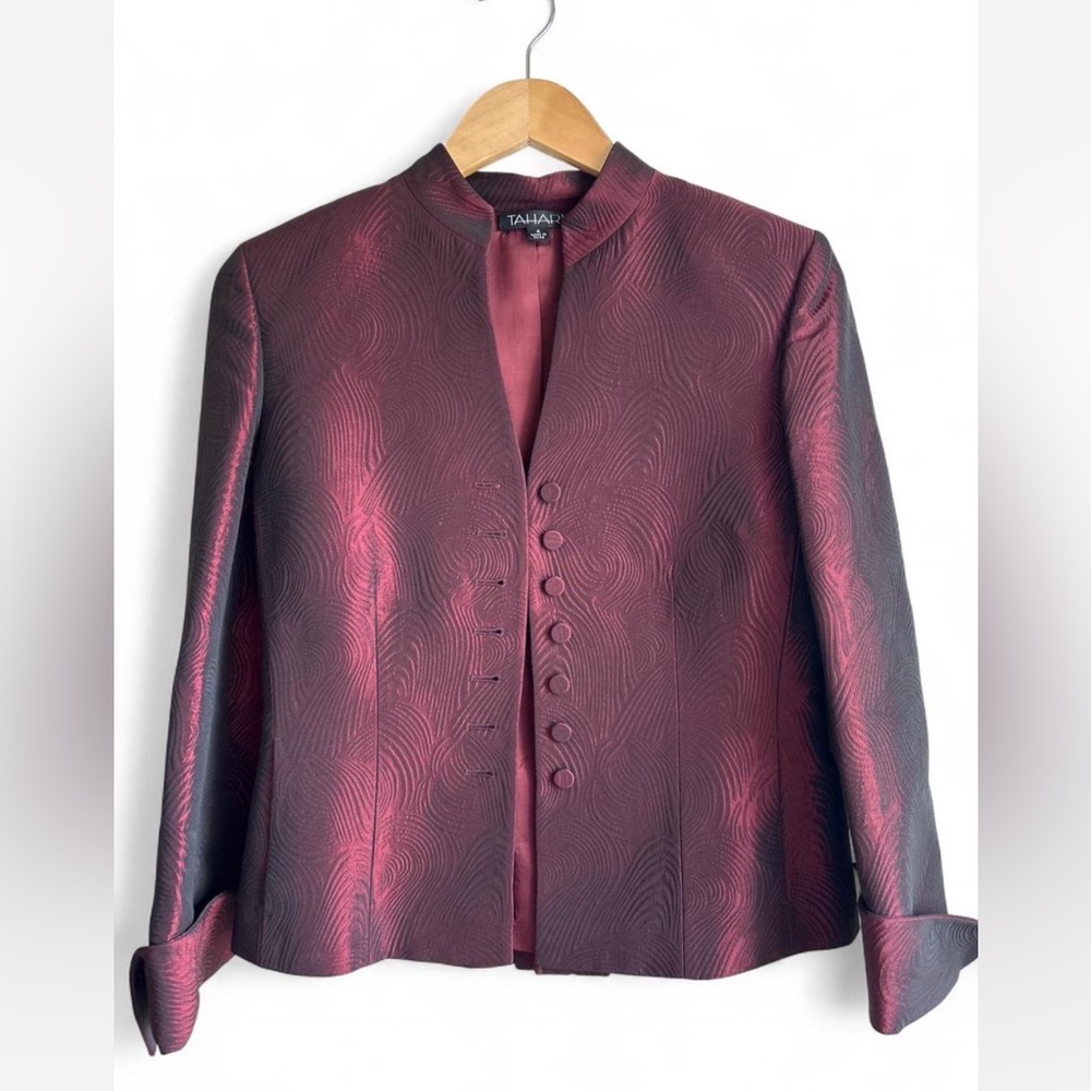 Tahari Burgundy Blazer with Mandarin Collar and Fitted Silhouette